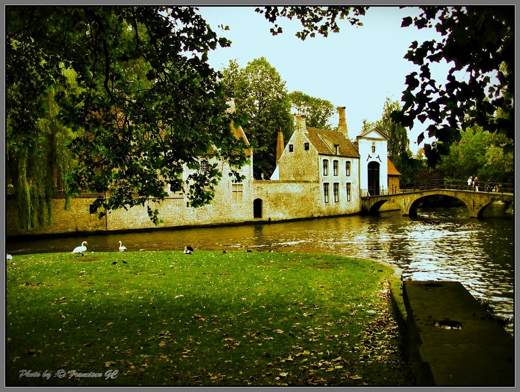 Minnewater o Lago del Amor, Wijngaardplein, Brujas, Bélgica--(by FranciscoGC)