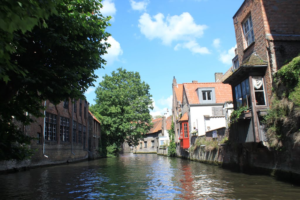 Brujas. Canal