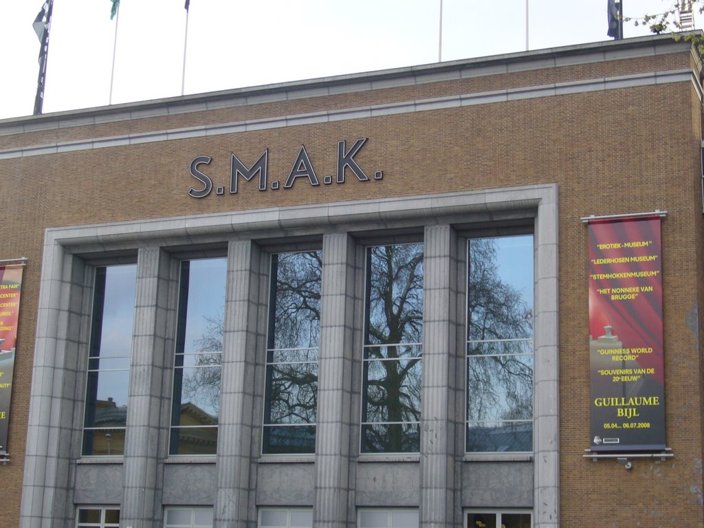 Stedelijk Museum Voor Actuele Kunst