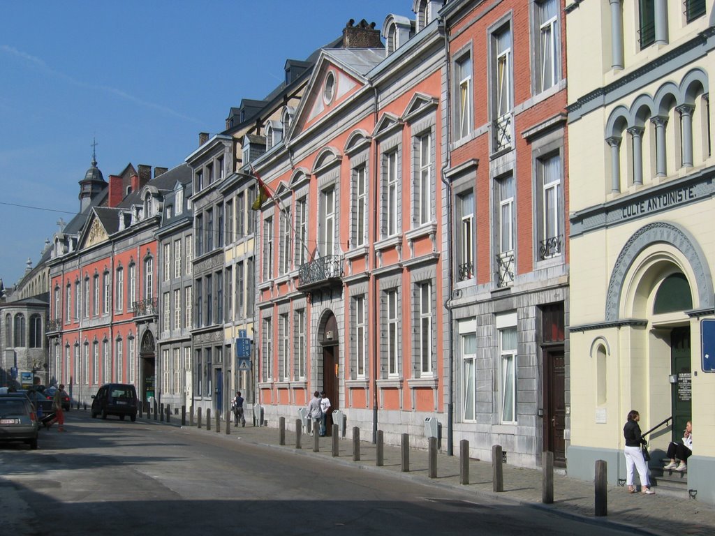 Liège: rue Hors Château: école dHôtellerie