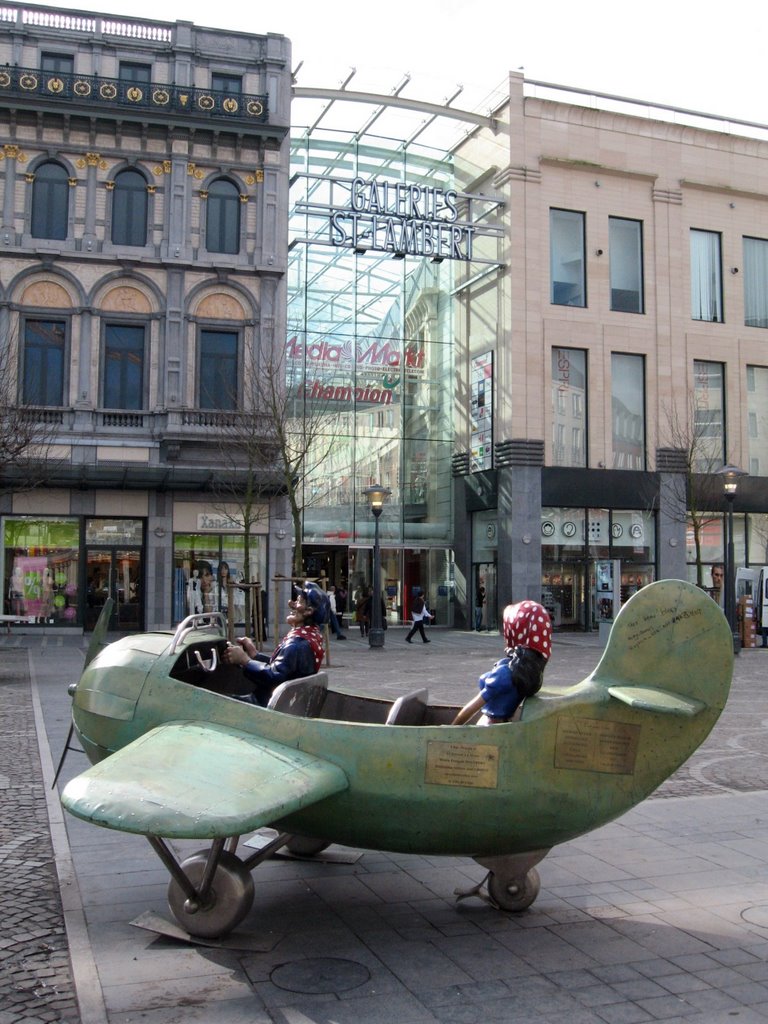 Place St-Lambert: Le petit avion