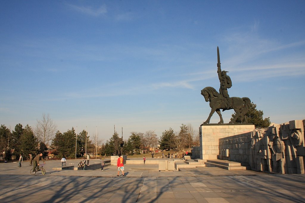 Паметник Хан Аспарух, Добрич
