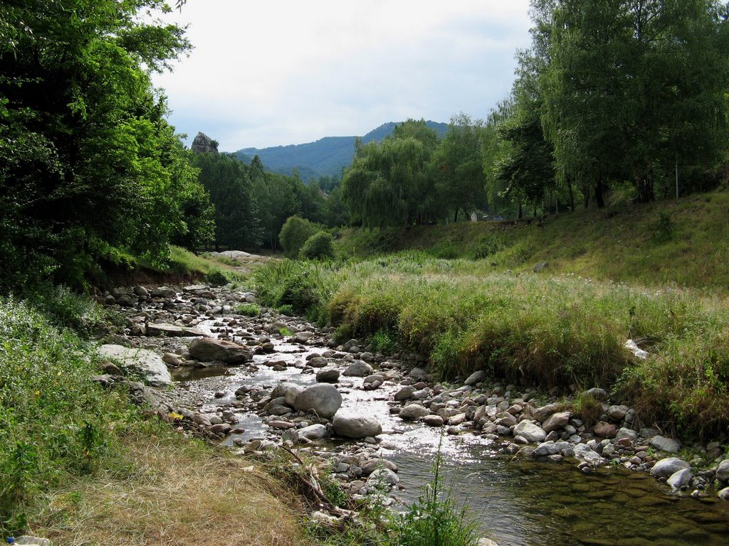 In defileul Vratsata - valea raului Leva