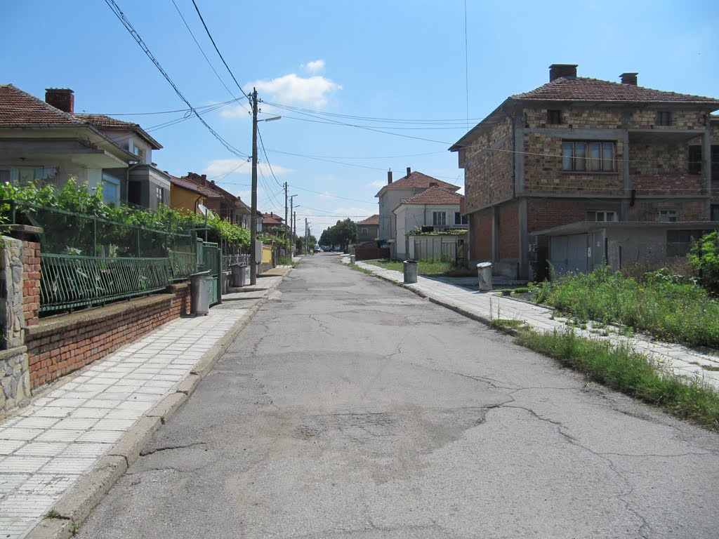 Улица Хан Аспарух в Елхово