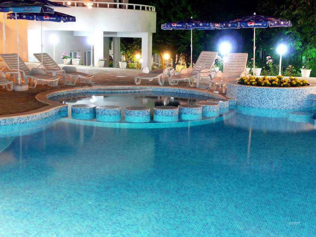 Басейн / Swimming pool