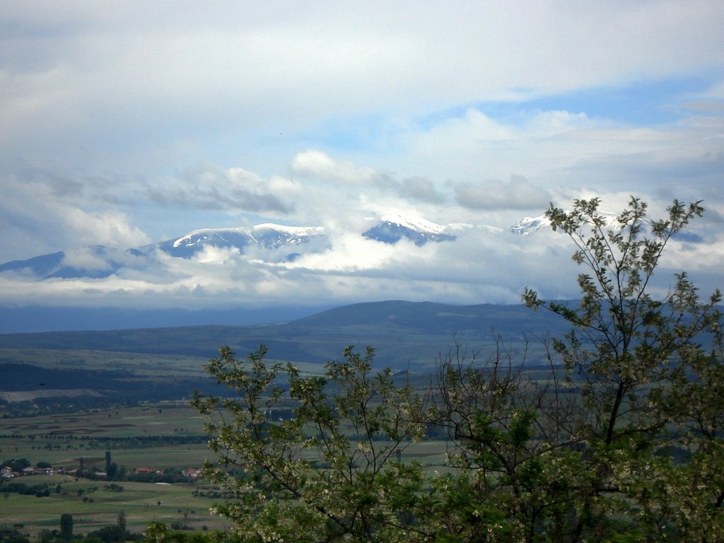 Панорама към Рила от Осогово