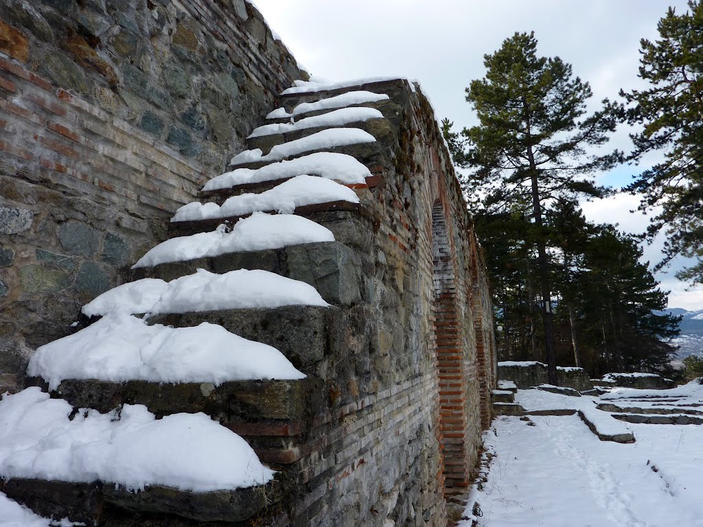 Крепост Пауталия (Велбъжд) / Archaeological Reserve “Pautalia-Velbuzhd”