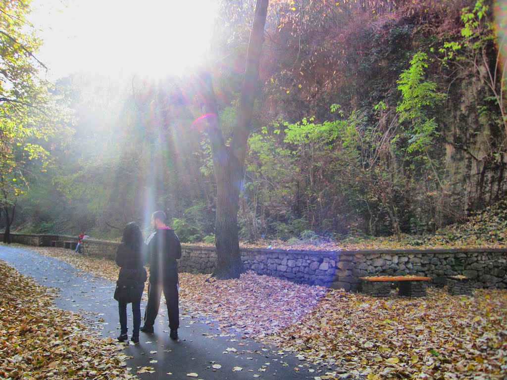 Lovech in autumn :), за Иван Ботев