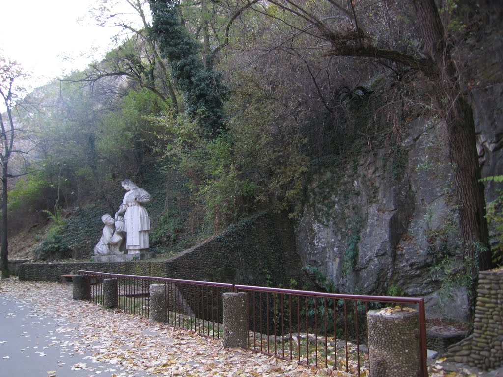 Lovech in autumn -Бунарът- Бела Наста