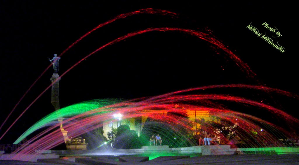 Russe at night - Monument of Liberty and fountain in front of the municipality