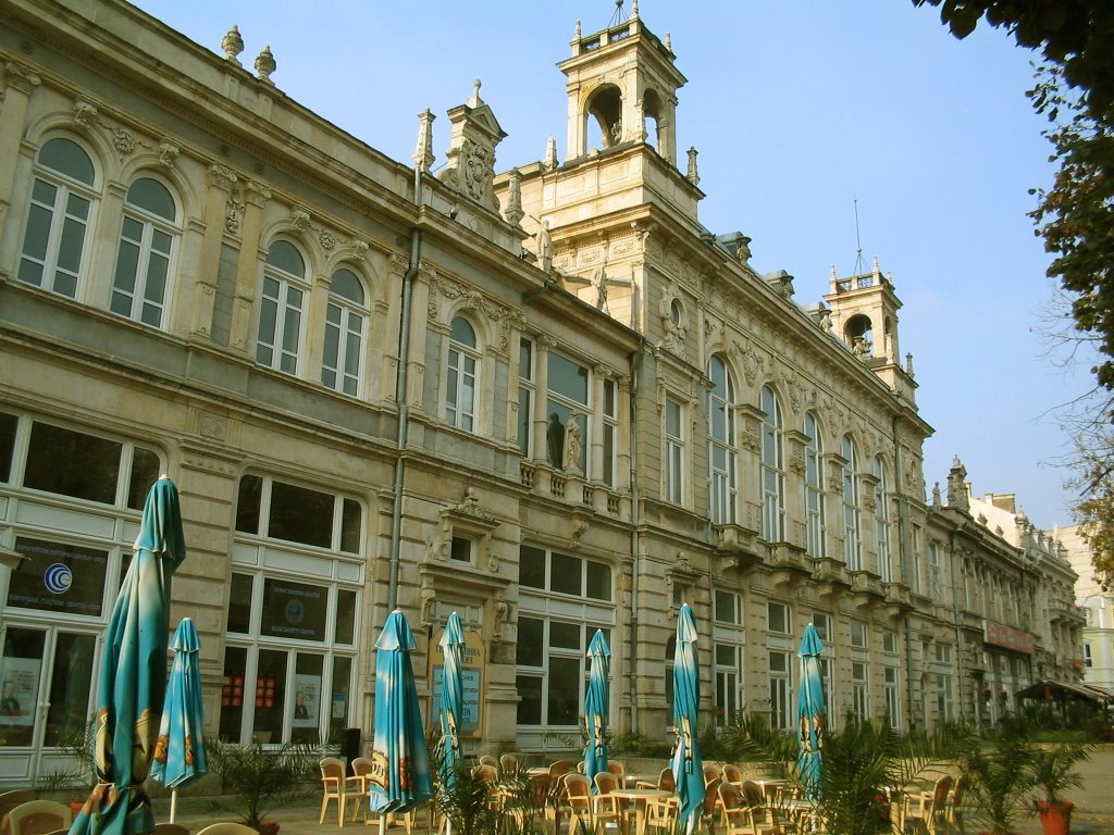 Old theatre (Dohodno Zdanie)