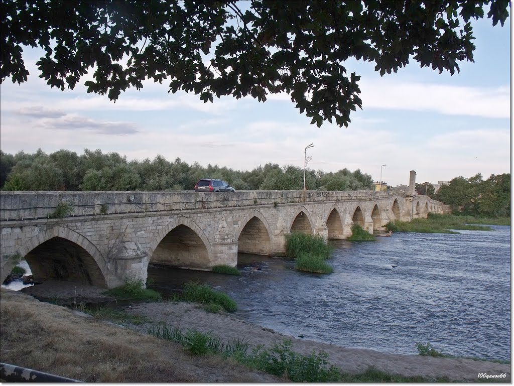 Old Bridge / Старият мост