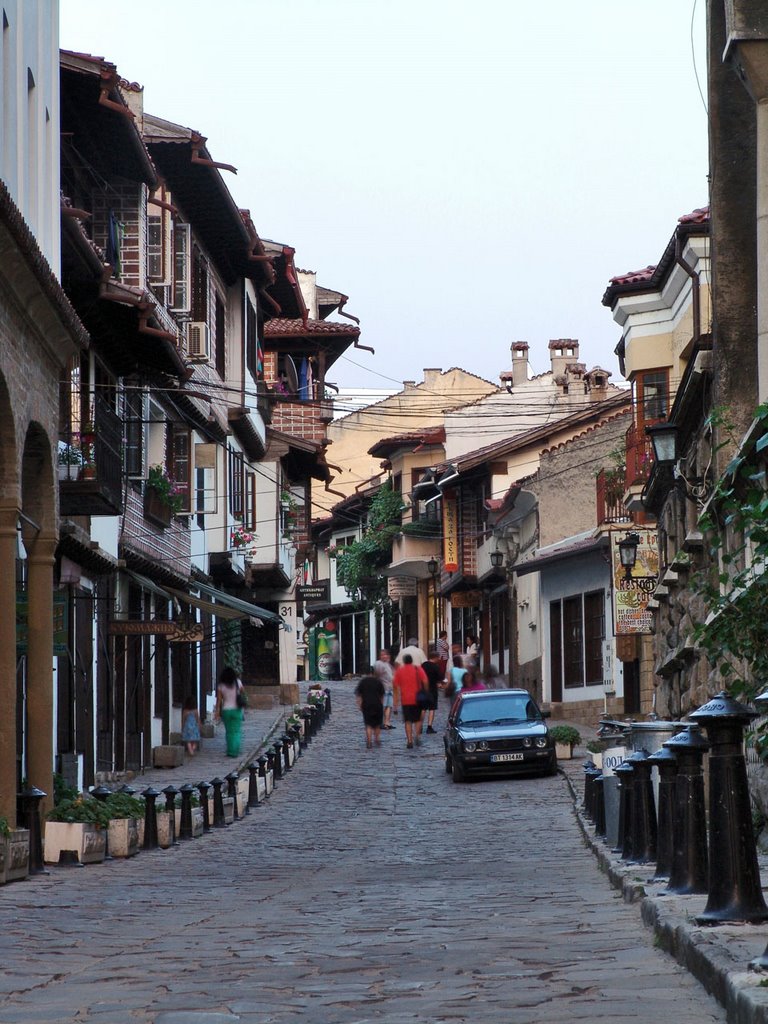 Street in Veliko Tarnovo 21.06.08 8