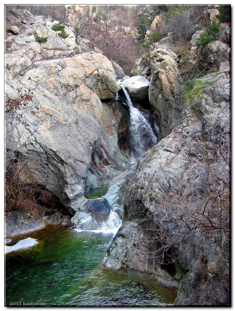 Karlovo-waterfall Suchurum 15м. - Карлово водопада Сучурум 15м.