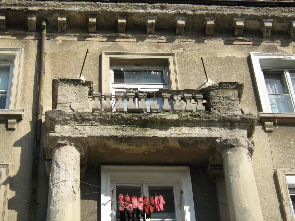 DIMITROVGRAD(Bulgaria)-СОЦИАЛИСТИЧЕСКА РАЗРУХА-тераса убиец!!