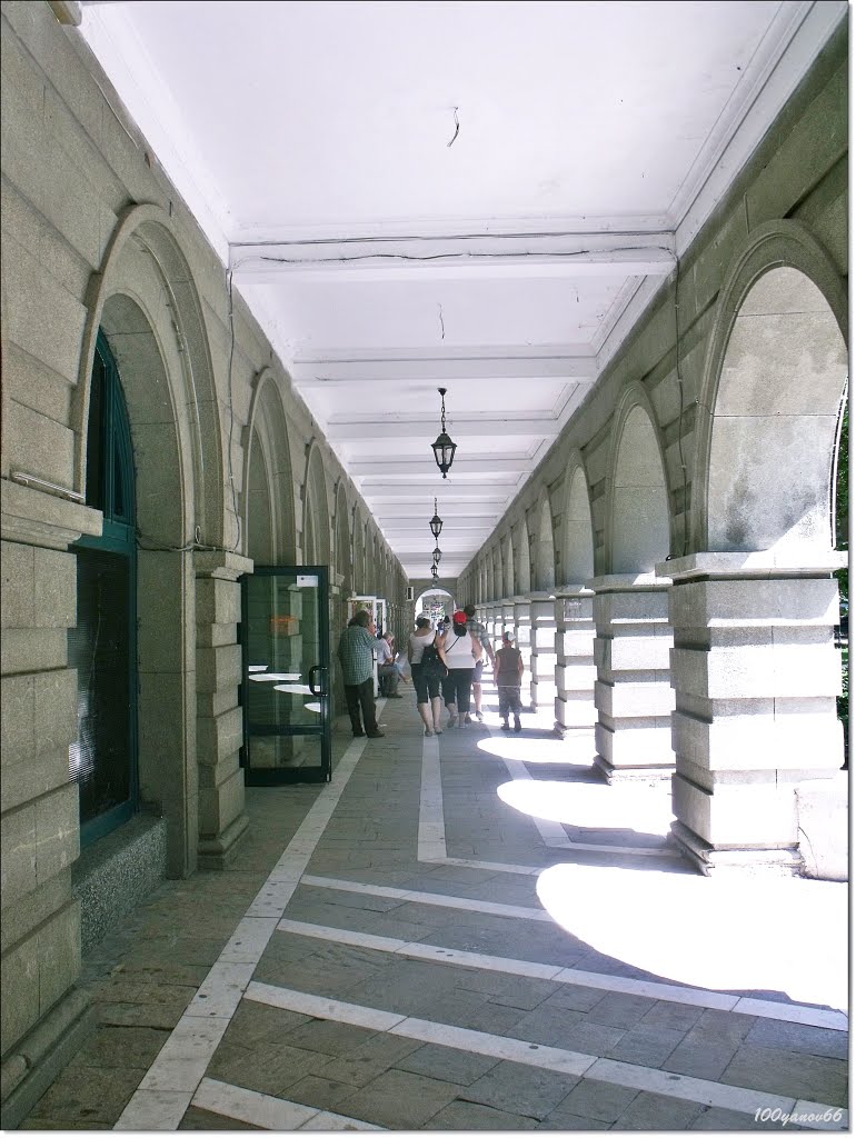 On main street / По главната улица