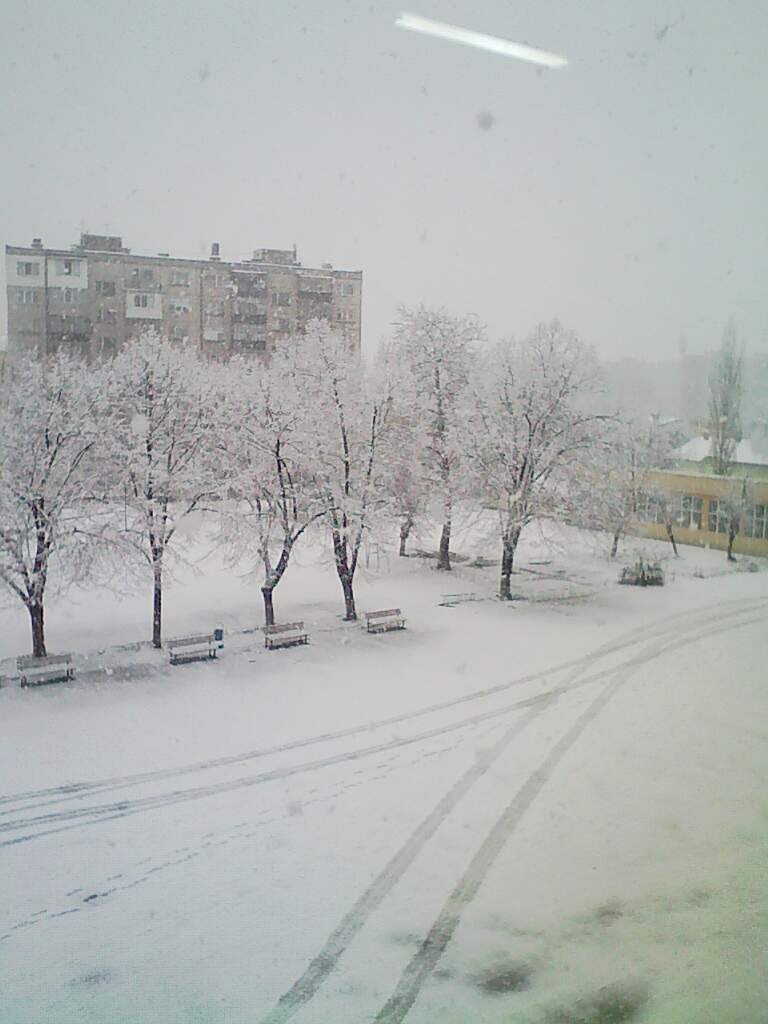 KAYACIK LİSE LYUBEN KARAVELOVDAN MANZARA KIŞ 2011