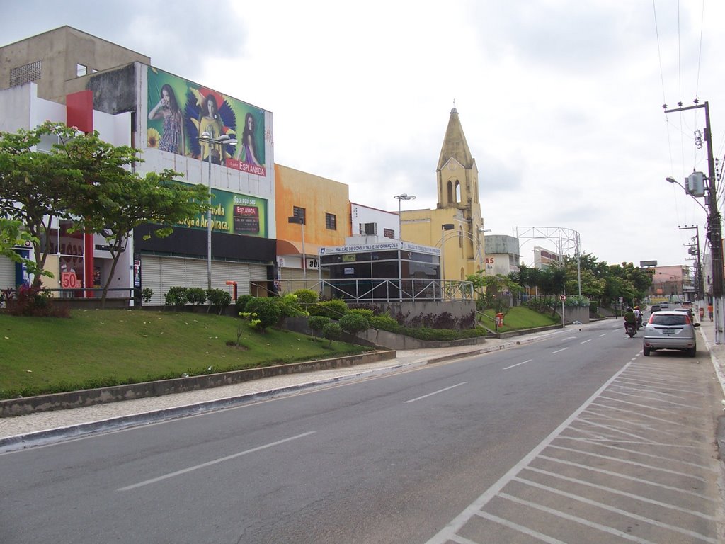 Centro Comercial e Antiga Catedral.