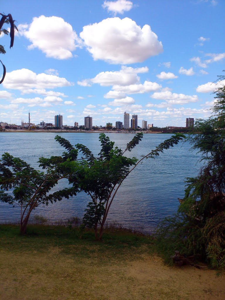 Petrolina vista da orla de Juazeiro.