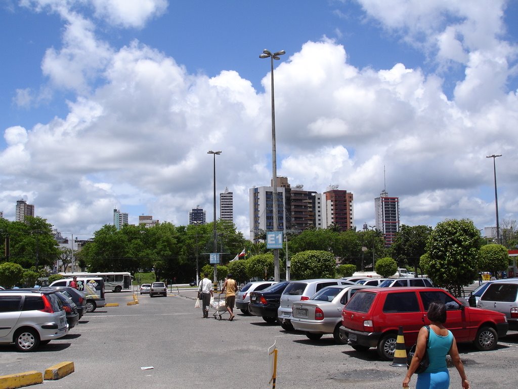 Itabuna - Estacionamento do shopping