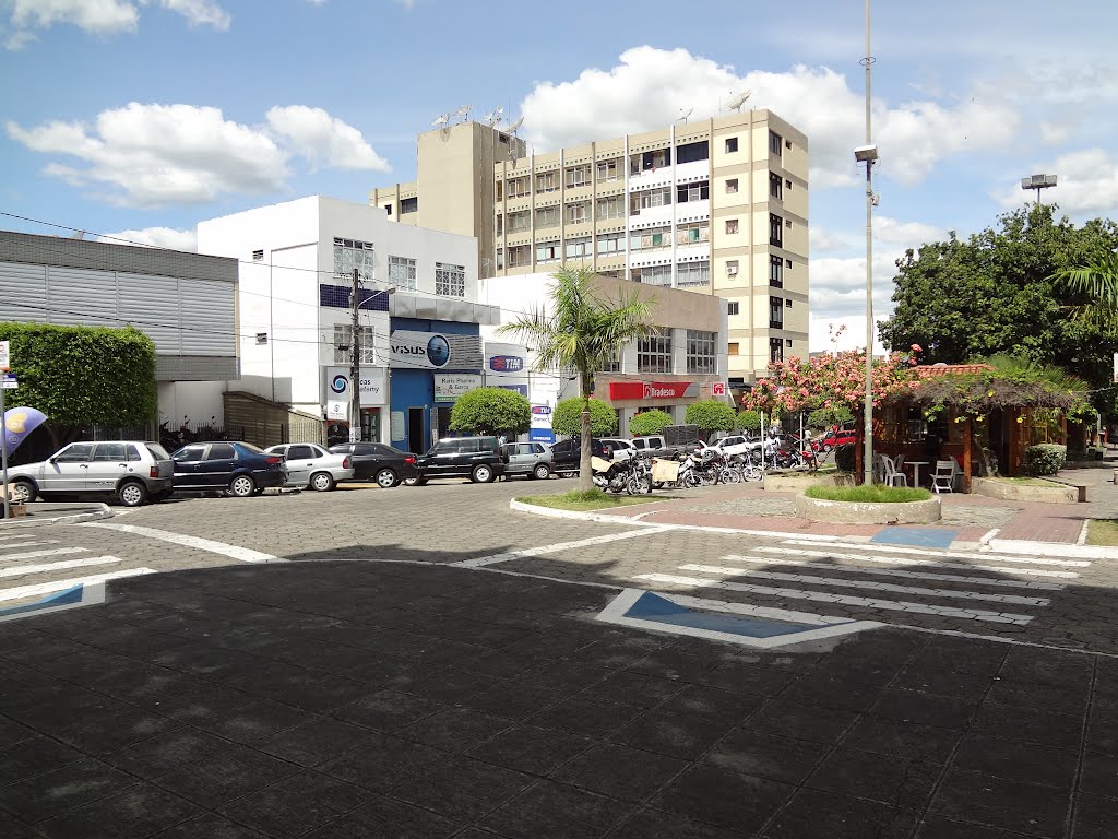 Ed. Juvino Oliveira - lateral