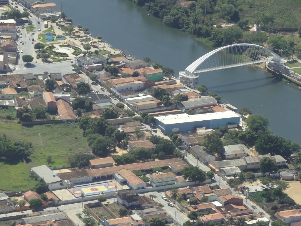 PASSARELA SOBRE O RIO CORRENTE