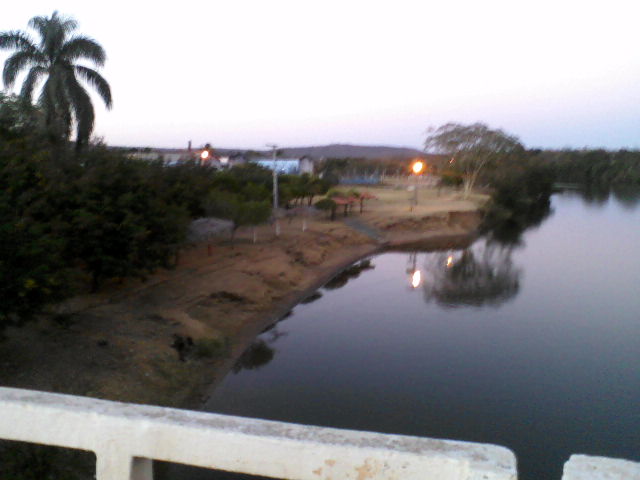 Rio Corrente e ao lado esquerdo, prainha do mesmo rio.