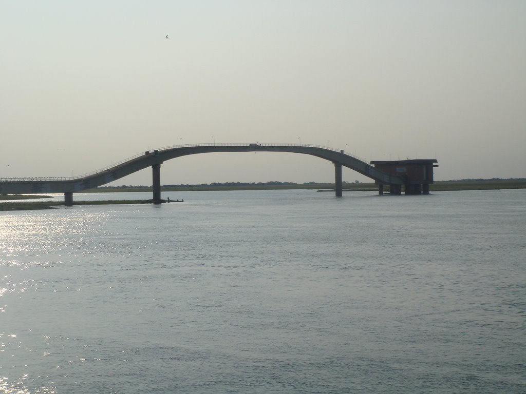 Corumbá, captação dágua, canal de navegação