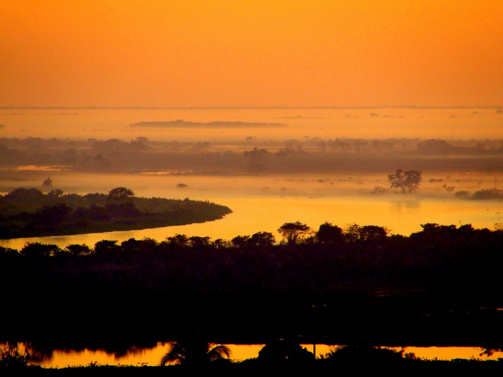 PÔR DO SOL NO PANTANAL SUL, BRASIL, SUNSET