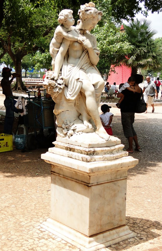 Uma das Quatro Estações  no Jardim da Independência - Corumbá/MS