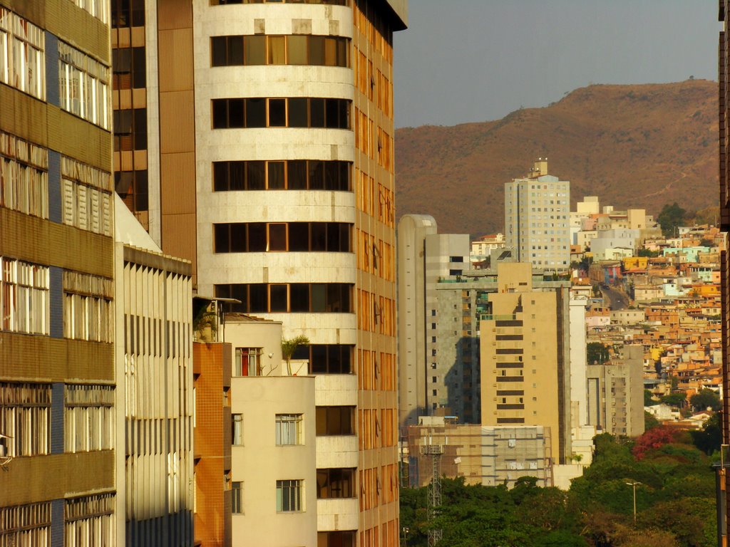 !   _Rua Guajajáras, Ed. Mirafiori, Parque Municipal, Comunidade da Serra, Serra do Curral_