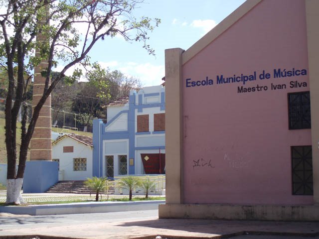 Escola de música e teatro