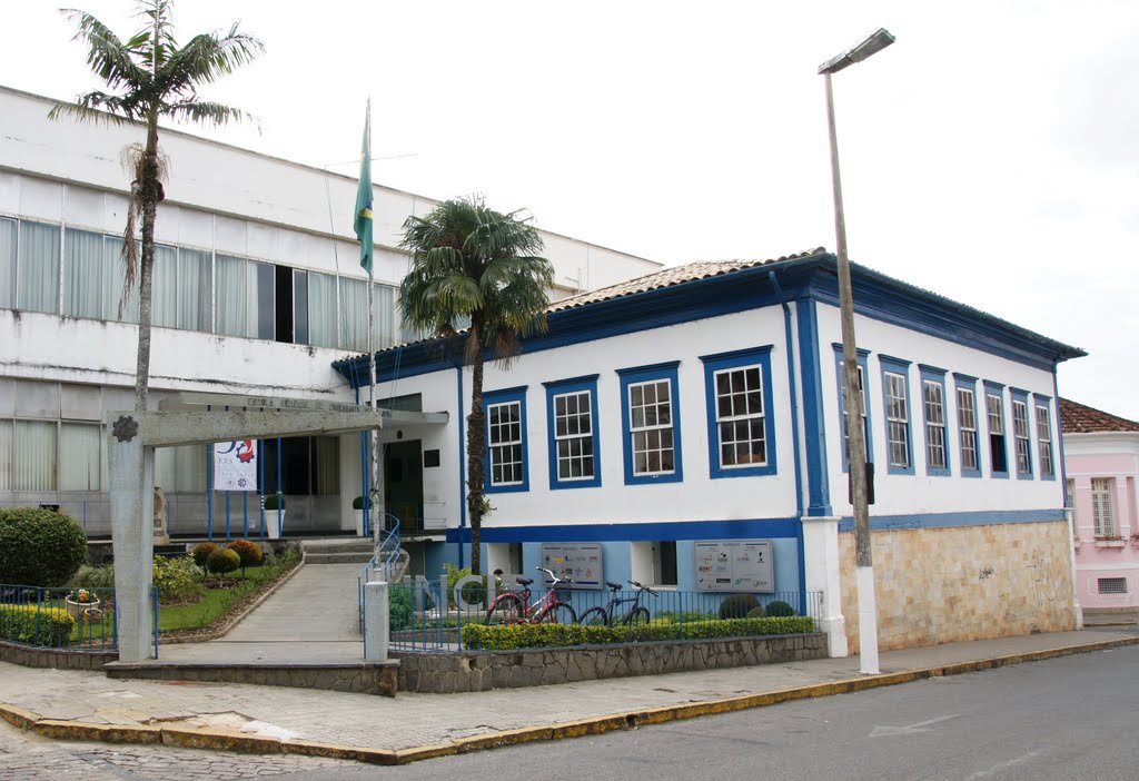 Itajubá M.G. - Casa antiga no centro