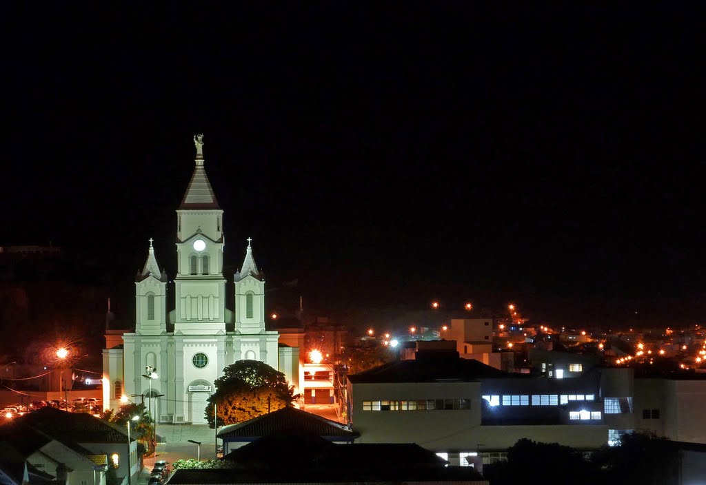 Vista da Igreja Matriz, Itajuba, mai/2011