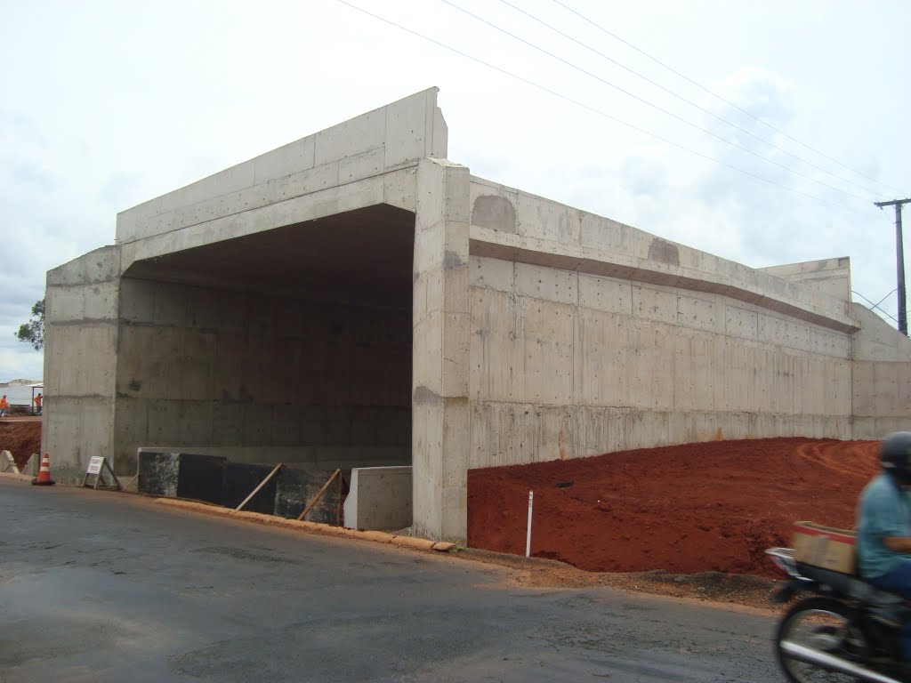 Trincheira em construção - Ago/11 ☺