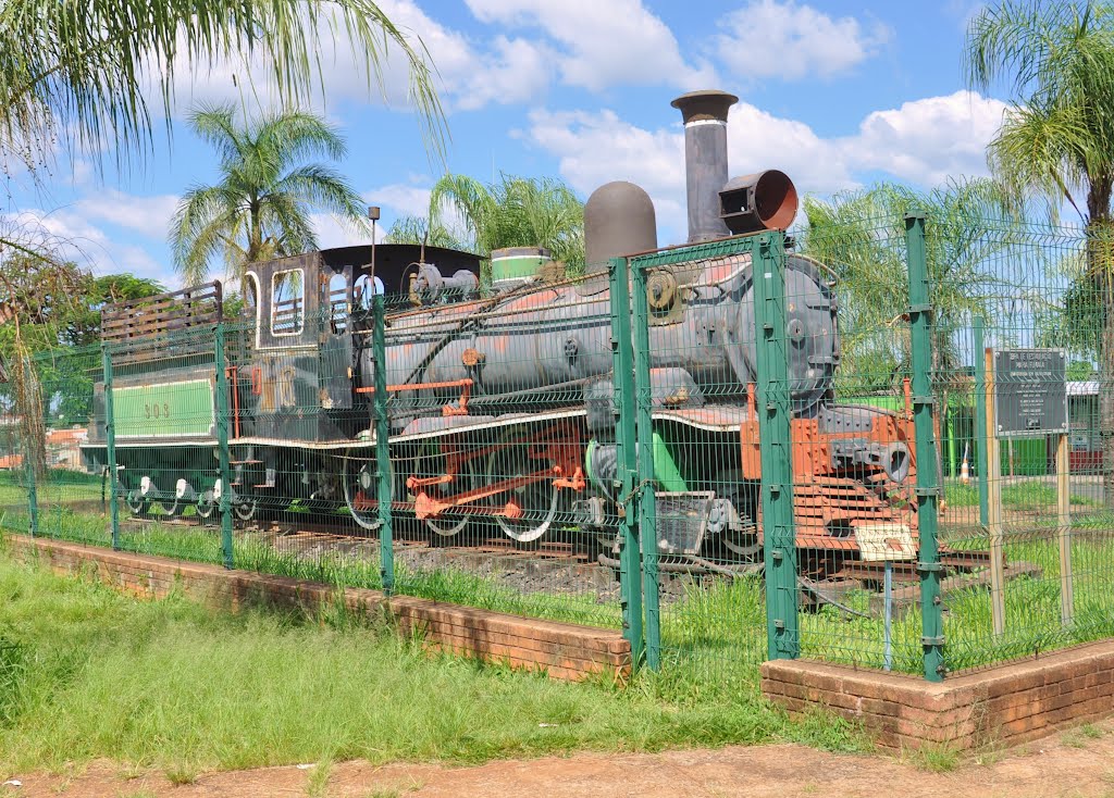 Locomotiva 303 Mogiana - Uberaba