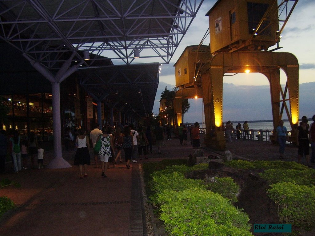Belém - Estação das docas anoitecendo