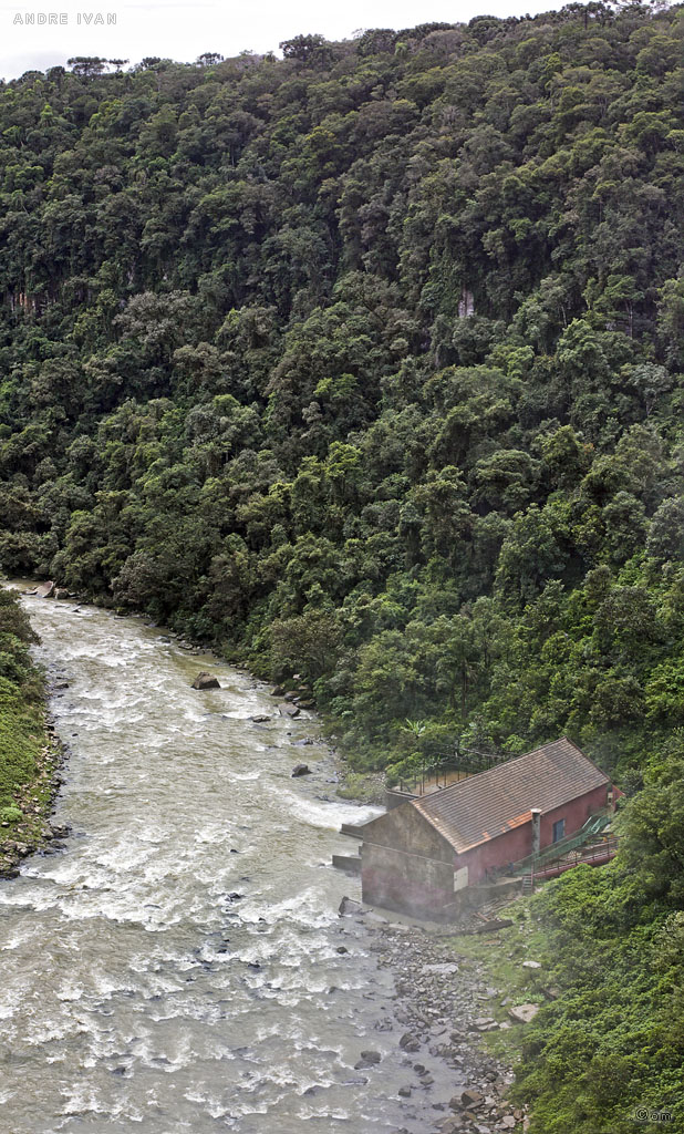 river of the Patos (Ducks) - on top of the waterfall Barão do Rio Branco