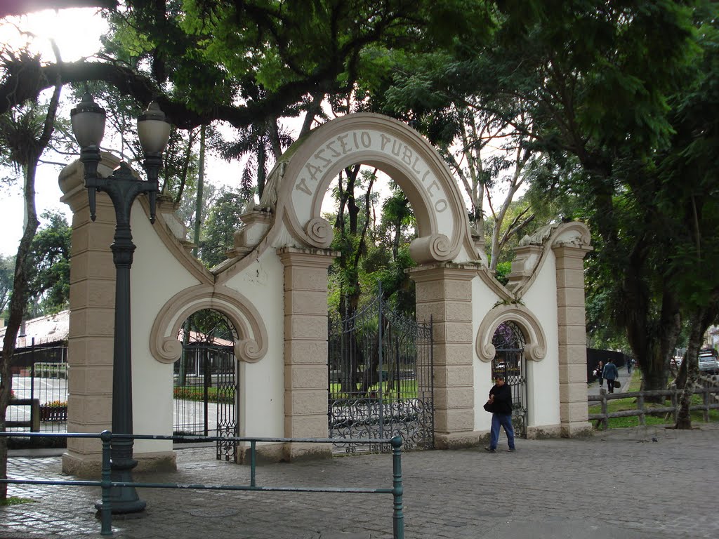 Gate of Curitibas Passeio Público