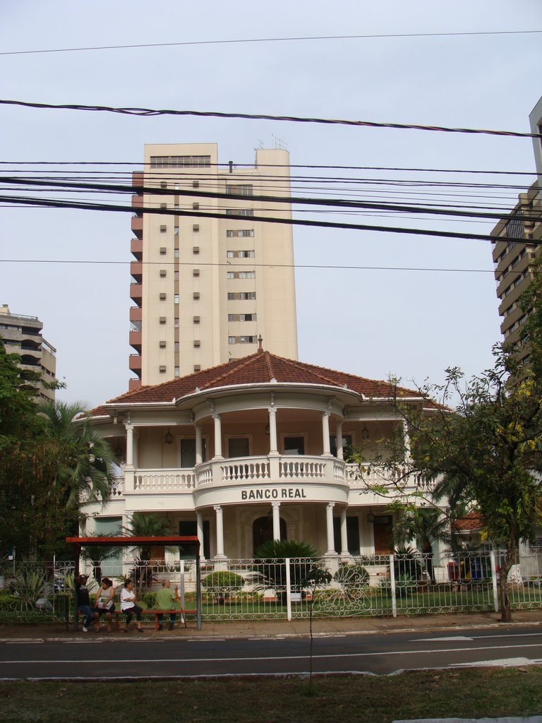 Antigo Casarão do Celso Garcia Cid na Avenida Higienópolis - Londrina - PR - Brasil