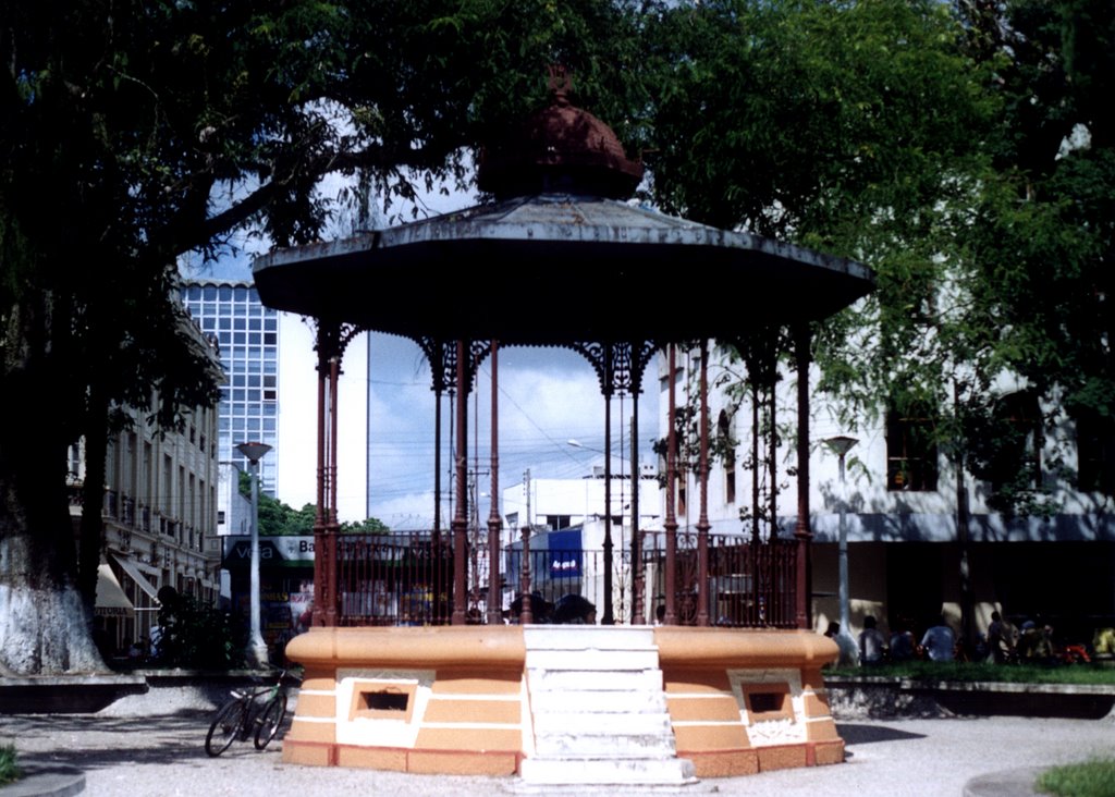 coreto da praça em Paranaguá - Paraná