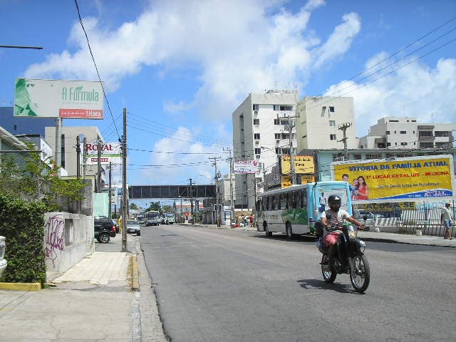 Av. Dr. José Augusto Moreira, Casa Caiada