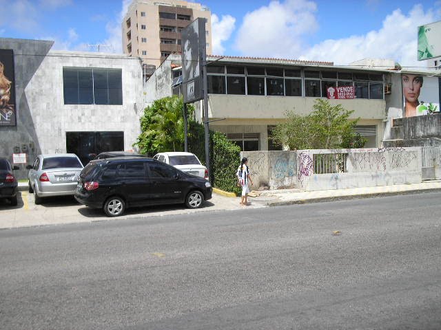 Av. Dr. José Augusto Moreira, Casa Caiada