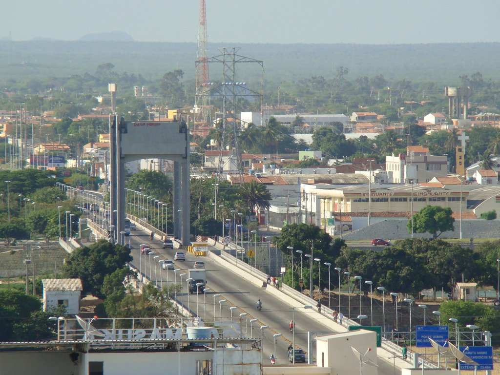 Vista da ponte Petrolina-PE/Juazeiro-BA sobre o Rio São Francisco