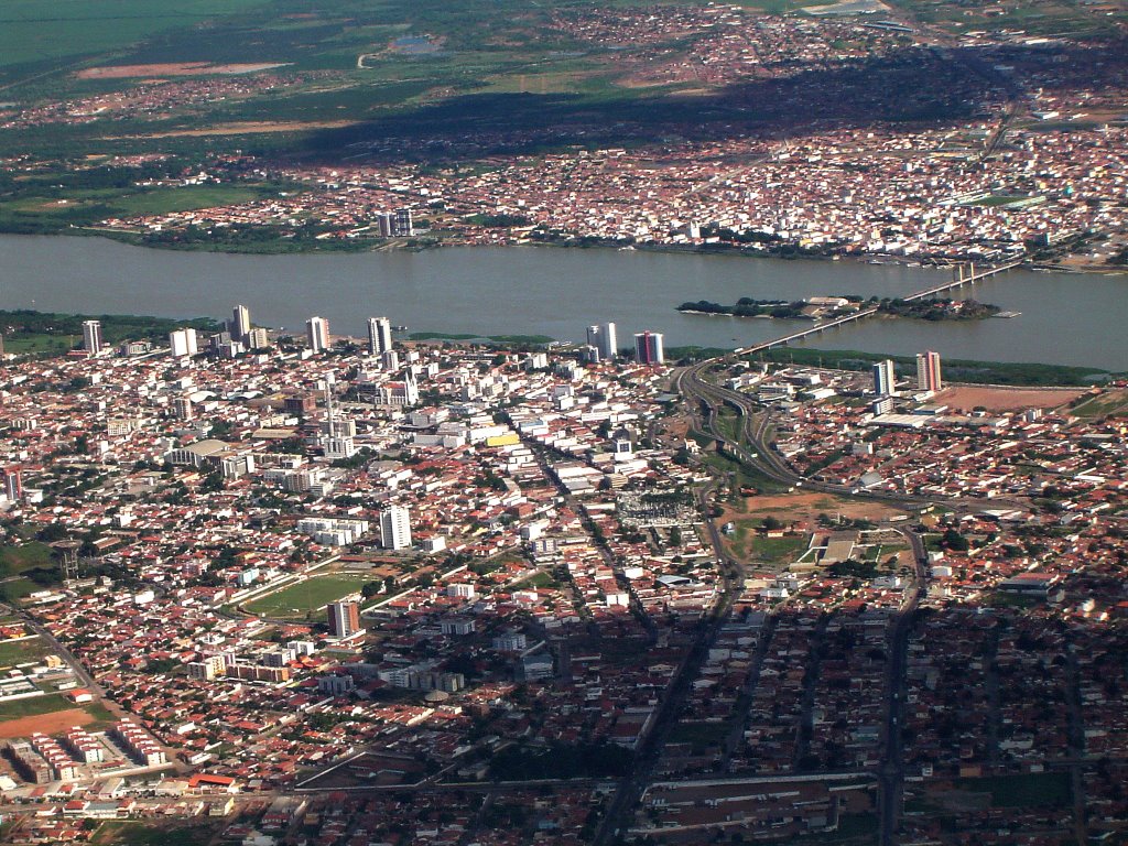 Vista aérea Juazeiro - BA e Petrolina - PE