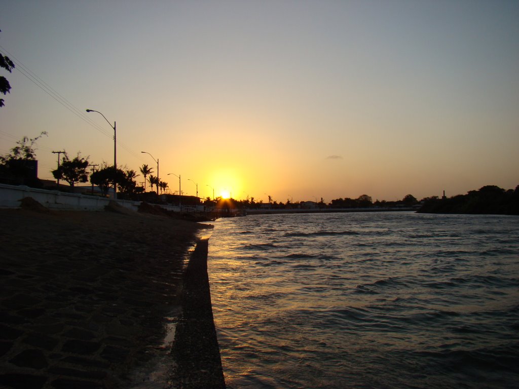 Pôr do Sol na Beira Rio - Parnaiba