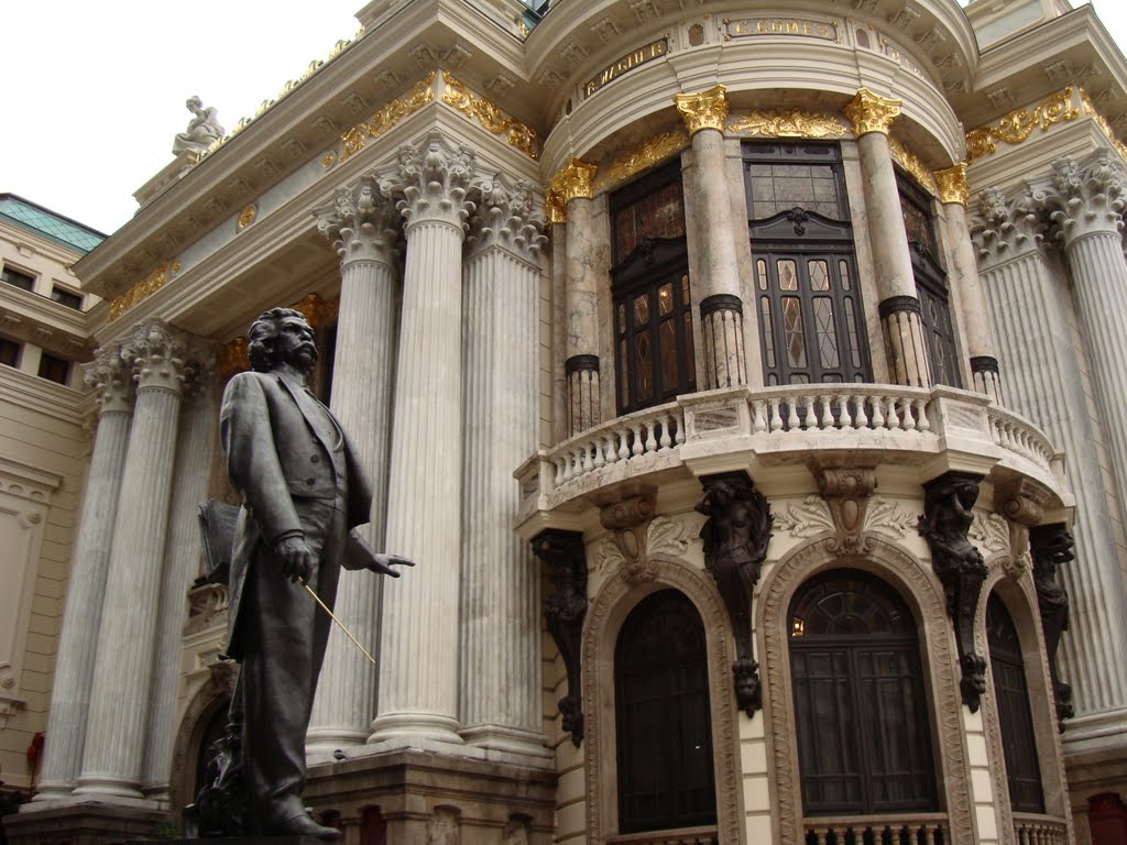 Maestro Carlos Gomes e o Teatro Municipal