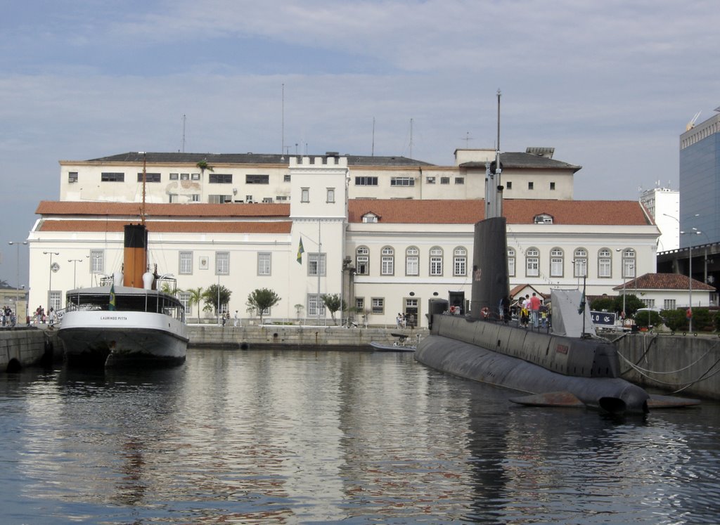 Laurindo Pitta & submarino Riachuelo - Rio de Janeiro, RJ, Brasil.