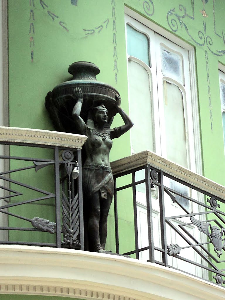 Egyptian Style at Ouvidor Street