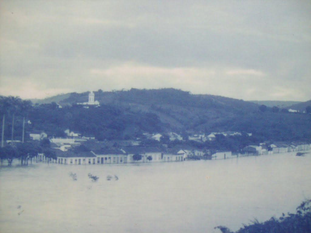 Foto antiga do rio Paraiba do Sul